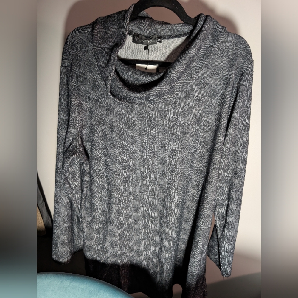 Black And Slight White Women's Sweater